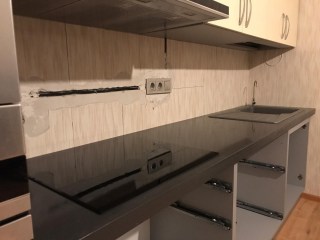 прямая столешница из камня
